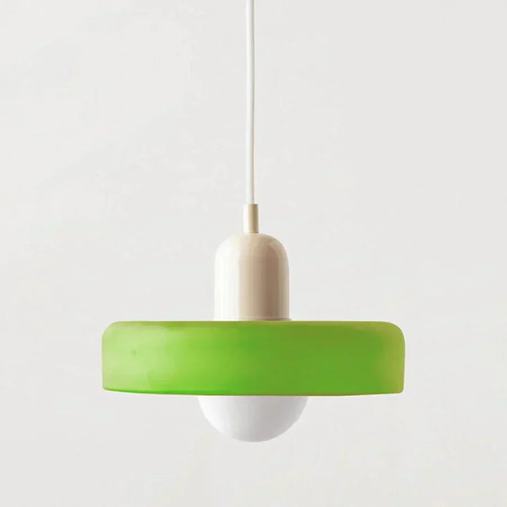 Lampa sufitowa, design skandynawski. Nowoczesne oświetlenie domu.