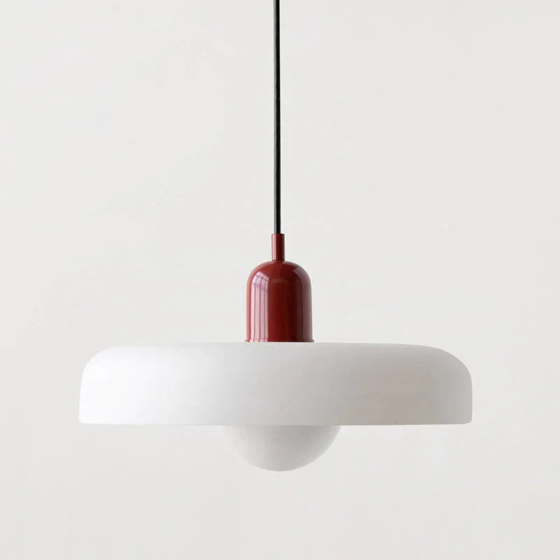 Skandynawska lampa wisząca, dekoracyjne oświetlenie do salonu.