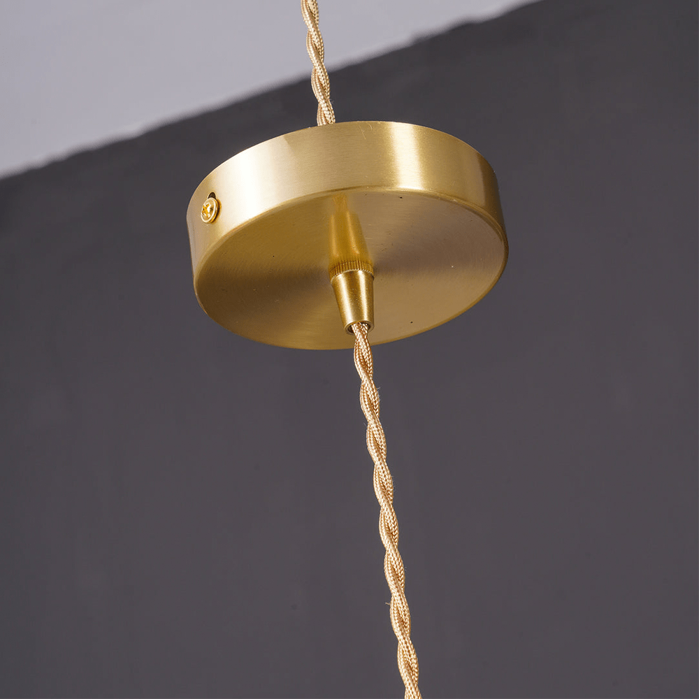 Dekoracja wnętrz: lampa sufitowa Hibiskus, szklana, kwiatowy design, nowoczesne oświetlenie LED.