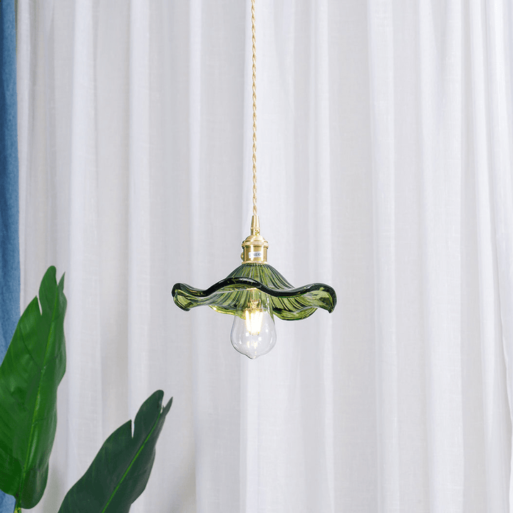 Kwiatowa lampa sufitowa Hibiskus, nowoczesny design, szklana, oświetlenie do jadalni lub salonu.