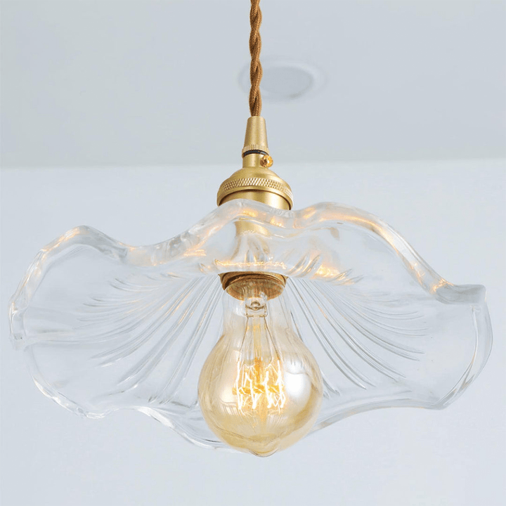 Nowoczesna szklana lampa sufitowa Hibiskus, idealna do salonu, jadalni, sypialni. Stylowy design.