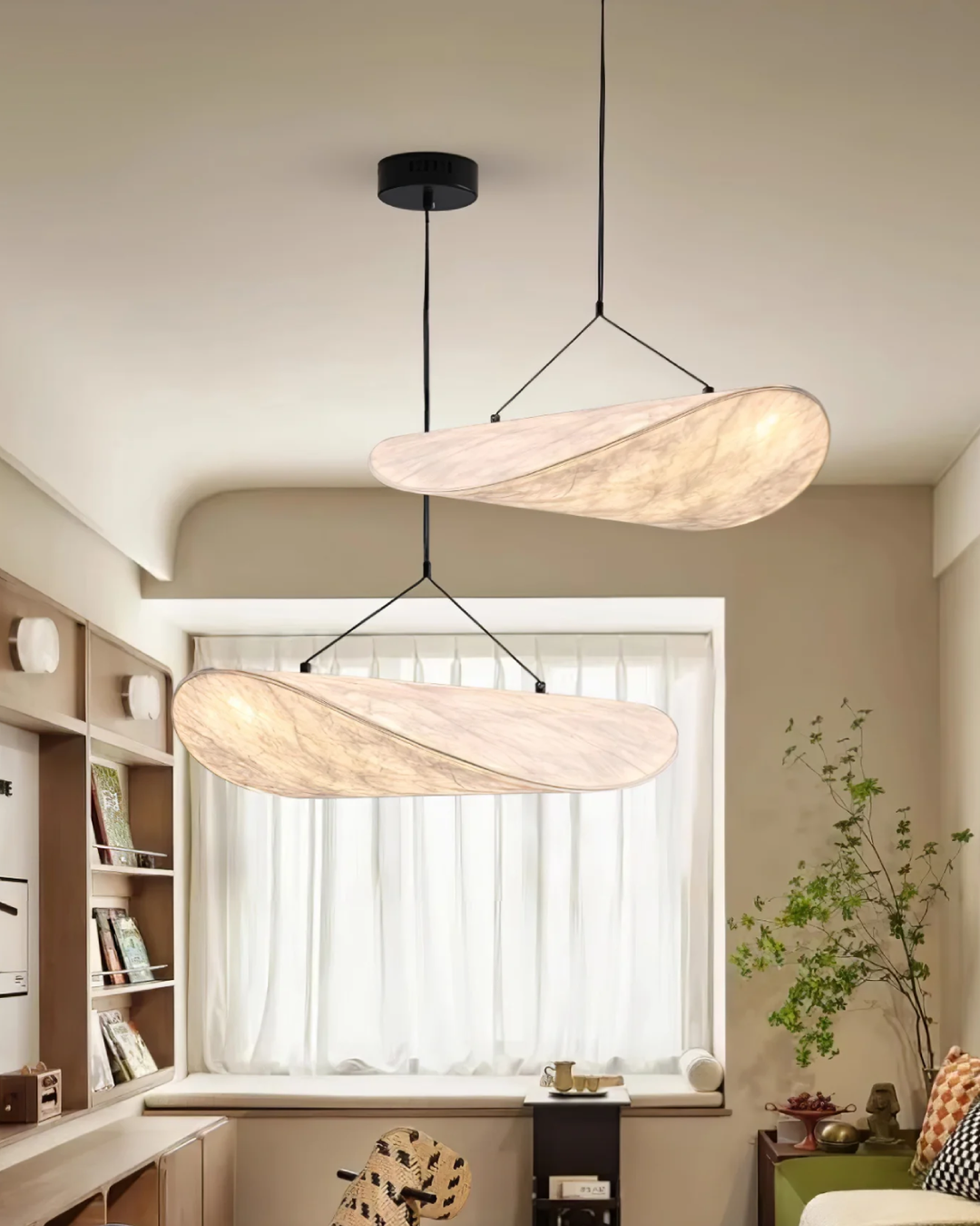 Lampa sufitowa dla stylu Japandi, oświetlenie z efektem świetlnego zaćmienia, idealne do relaksu.