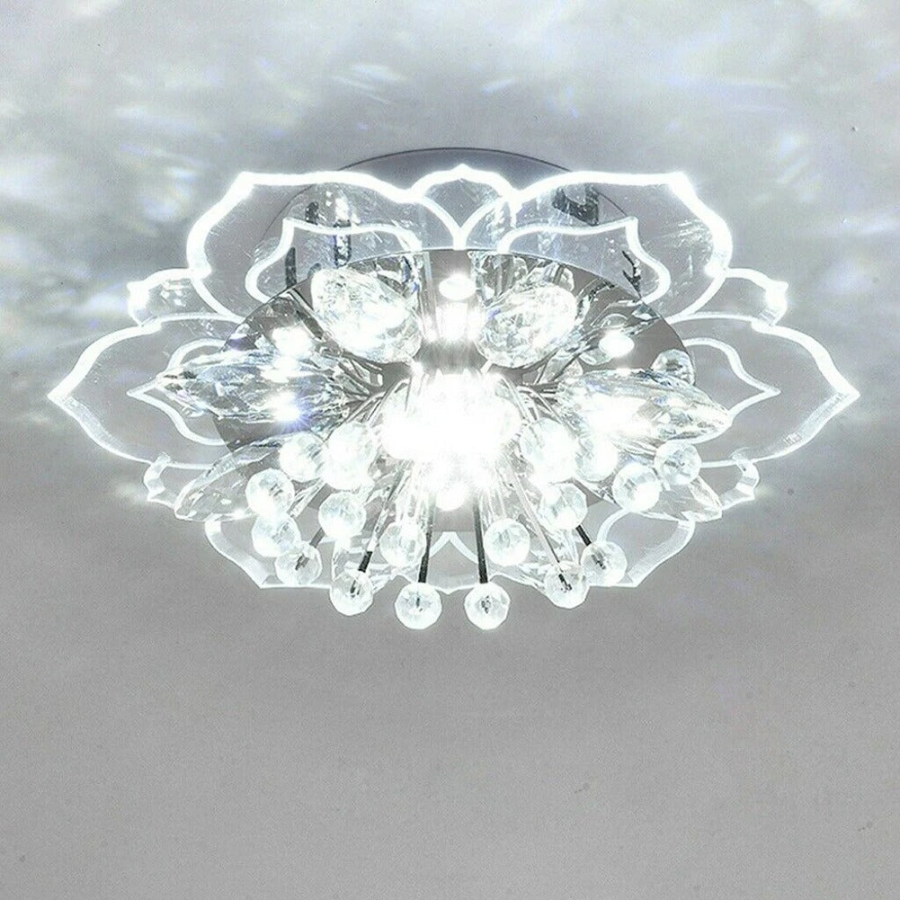 Designerska kryształowa lampa sufitowa LED w kształcie kwiatu, idealna do salonu.