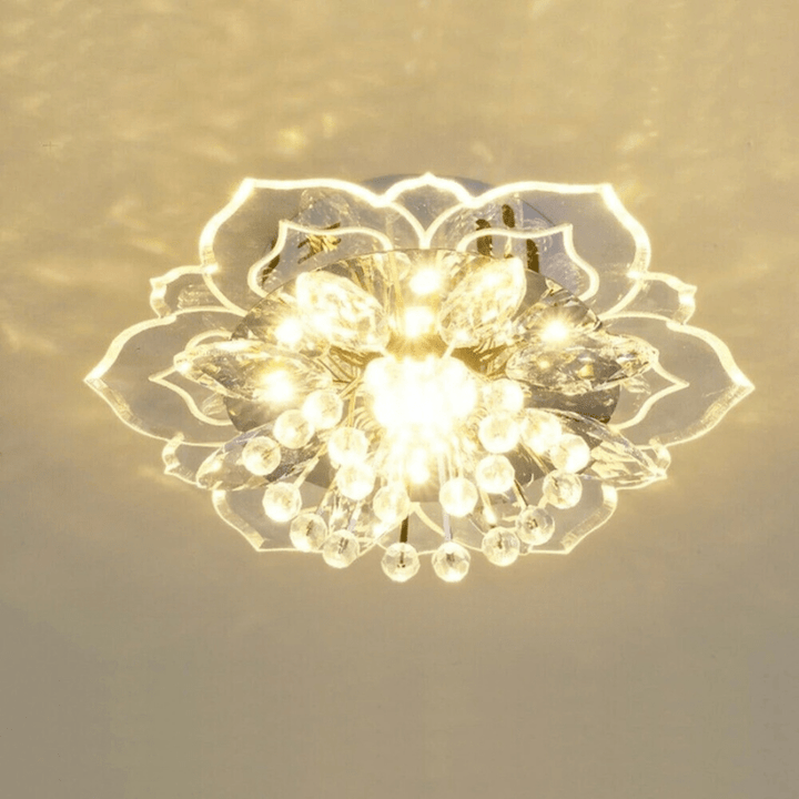 Nowoczesna lampa sufitowa LED z kryształami w kształcie kwiatu, eleganckie oświetlenie.