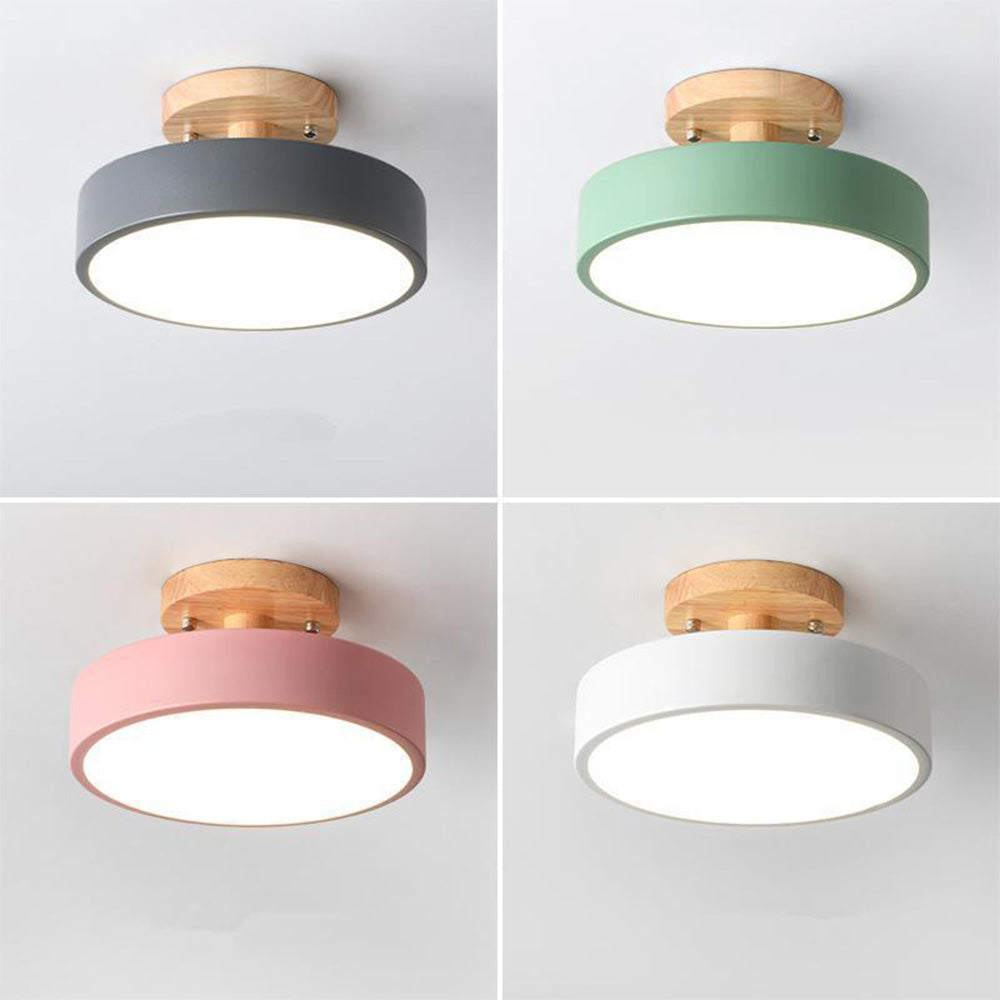 Oświetlenie domu – nowoczesna lampa sufitowa LED w stylu skandynawskim.