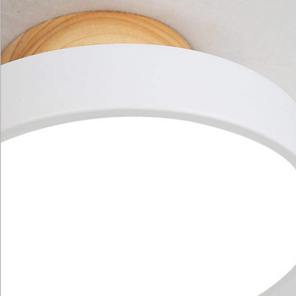 Nowoczesna lampa sufitowa z wbudowanym LED, styl skandynawski, trwała.
