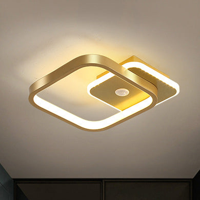 Biała lampa sufitowa LED z czujnikiem ruchu. Uniwersalne, energooszczędne oświetlenie domowe LED.