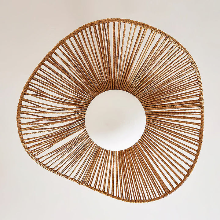 Lampa Tilda z unikalnymi szklanymi kloszami i liną konopną. Idealna do salonu.