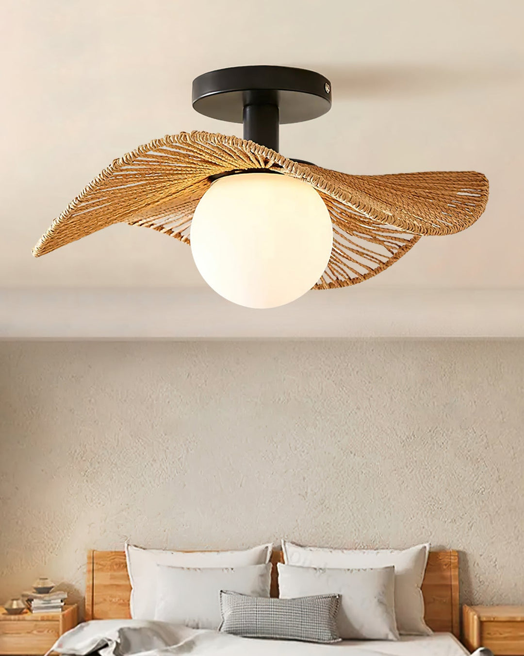 Lampa Tilda do salonu. Stylowa, z liny konopnej i szklanych kloszy, nowoczesna.