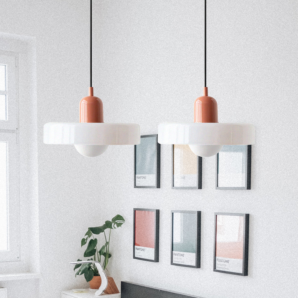 Eleganckie oświetlenie sufitowe, lampa wisząca nowoczesna, dwuramienna.
