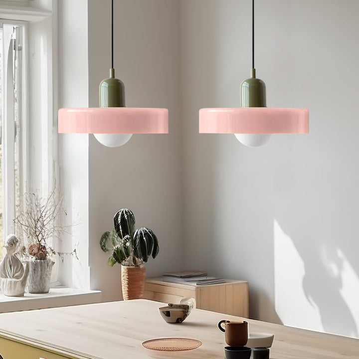 Lampa wisząca do nowoczesnego salonu, dwuramienna.