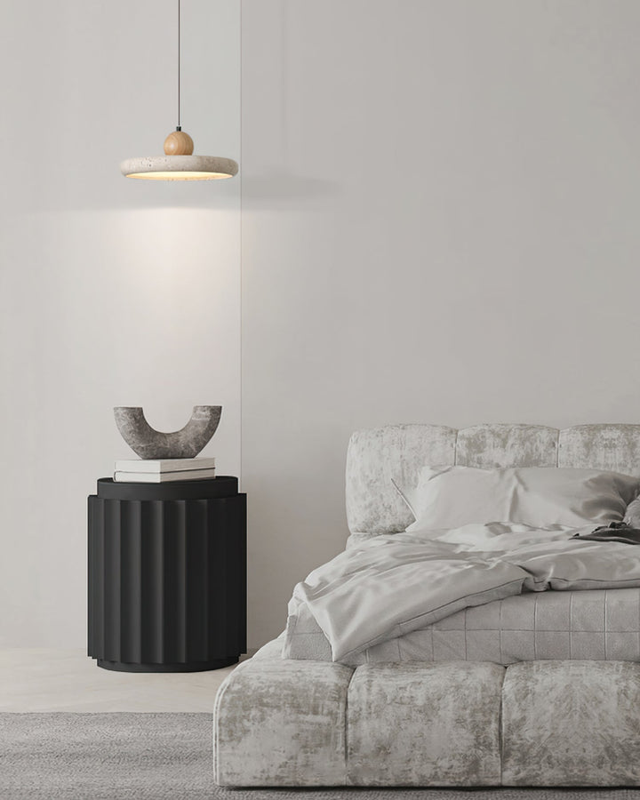 Elegancka lampa wisząca Siyane LED, naturalne drewno, kamień trawertynowy. Design do salonu.