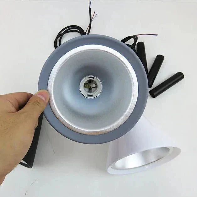 Designerska lampa wisząca, minimalistyczna, nordycki styl. Funkcjonalne i dekoracyjne oświetlenie sufitowe.