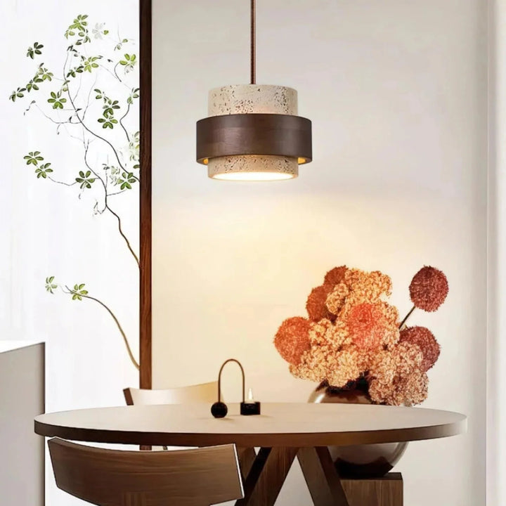 Nowoczesna lampa sufitowa Japandi z kamieniem w minimalistycznym domu