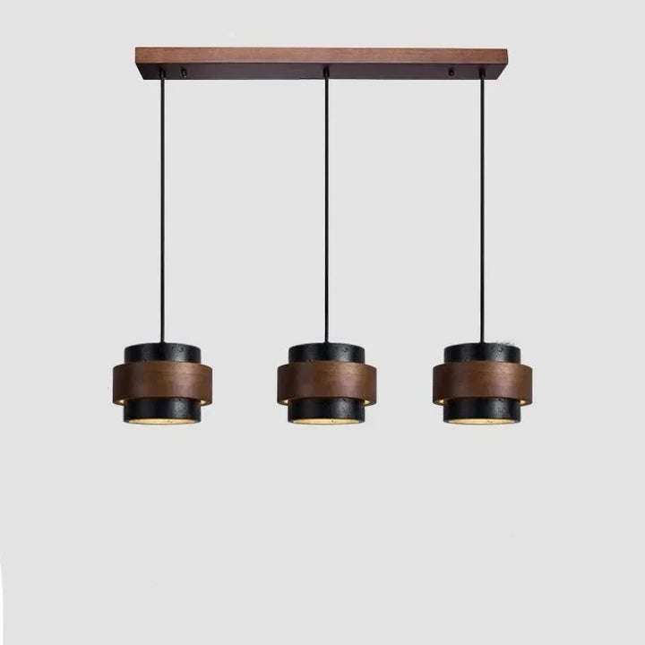 Designerska lampa z kamiennym kloszem pasująca do wnętrz loftowych
