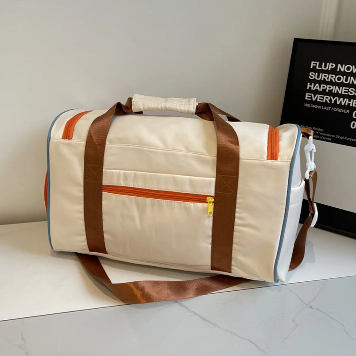 Stylowa torba weekendowa FlexaBag z modnymi kolorowymi blokami, lekka, idealna jako bagaż podręczny.