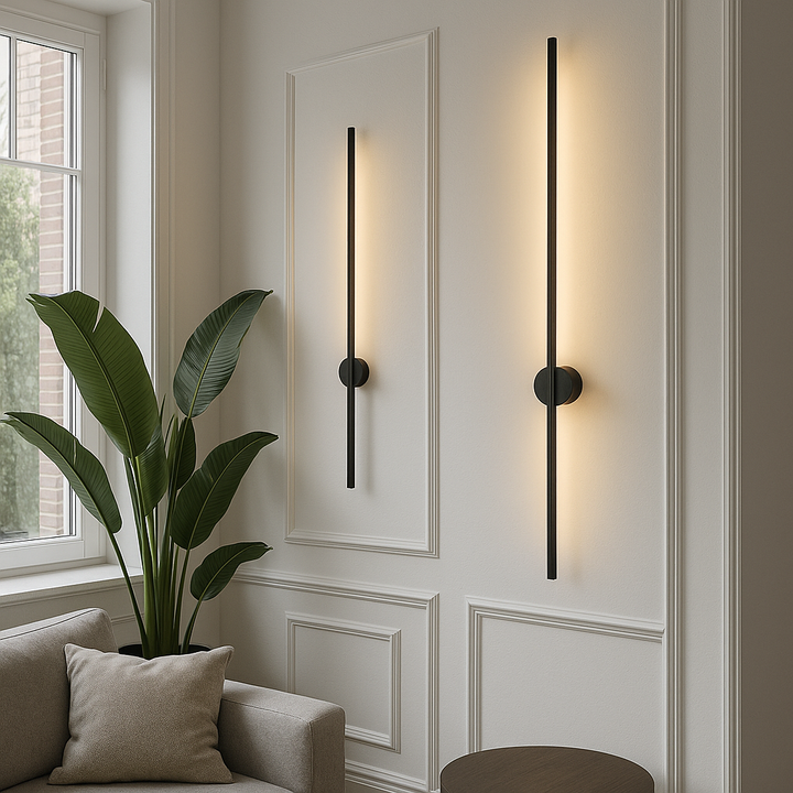 Długa, minimalistyczna lampa ścienna LED. Nowoczesny element dekoracyjny do sypialni i korytarza.