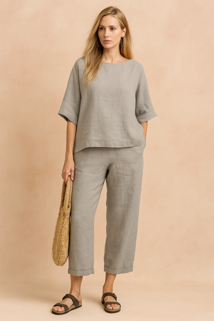 Modna koszula damska plus size, uniwersalna bluzka w luźnym fasonie dla swobody i komfortu.