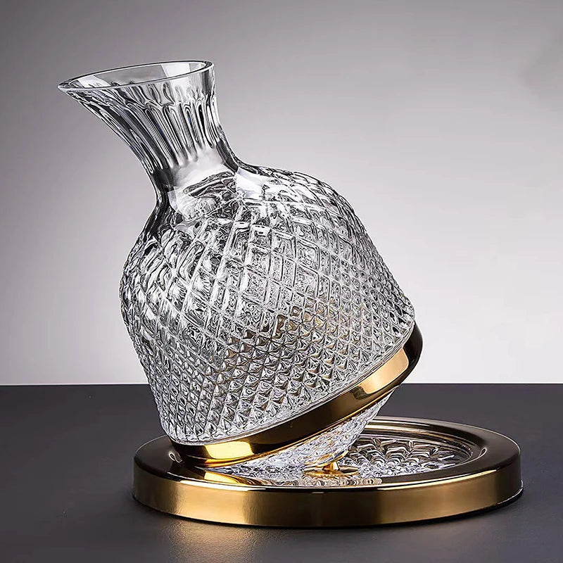 Luksusowa kryształowa karafka obrotowa złoto-srebrna na wino i whisky. Elegancka dekoracja stołu, idealny prezent.