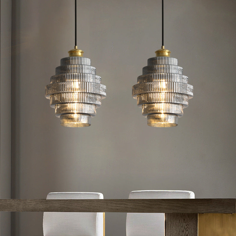 Oświetlenie sufitowe premium: lampa wisząca butelkowa z mosiądzu, do salonu.