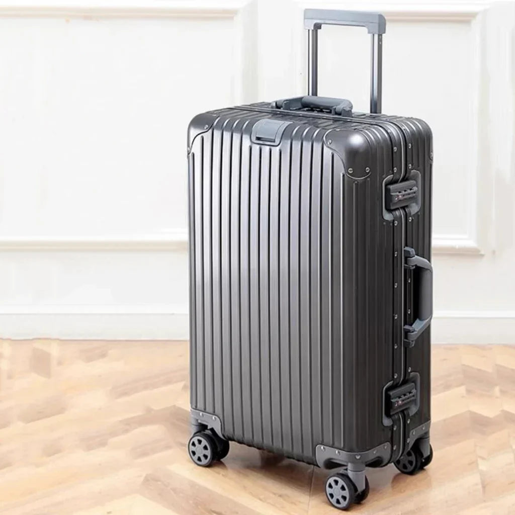 Luksusowa walizka podróżna aluminiowa Tirana. Elegancki, twardy bagaż z kółkami 360 i zamkiem TSA.