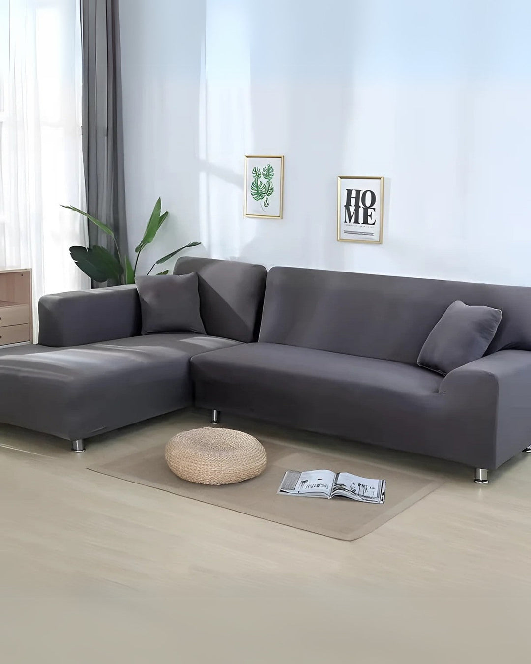 Beżowy, elastyczny pokrowiec Modulaire na narożnik, z elegancką fakturą, idealny do wnętrza salonu.