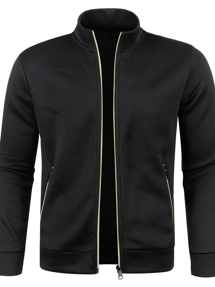 Sportowa bluza męska ze stójką i zamkiem, w stylu casual. Idealna na aktywny dzień wiosną lub jesienią.