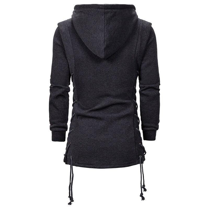 Modna męska bluza rozpinana z kapturem. Detale asymetrycznego dołu i solidnego zamka, idealna do streetwear.