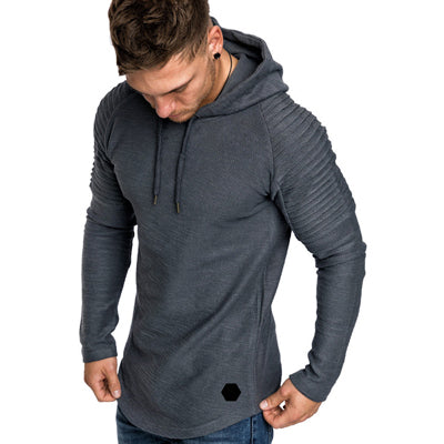 Uniwersalna bluza męska z kapturem, prążkowane rękawy. Do streetwear i sportowych stylizacji.