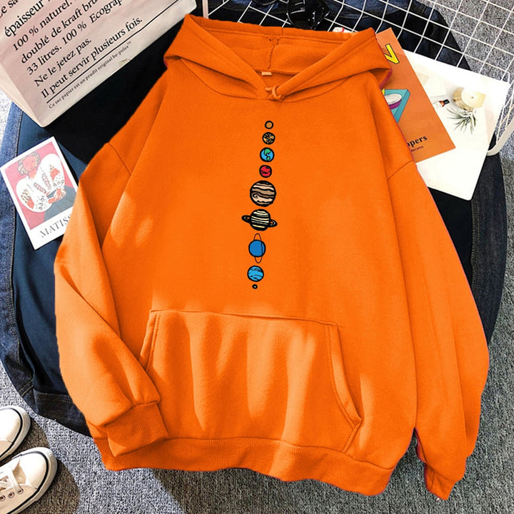 Męska bluza z kapturem, modny nadruk planety. Komfortowa i stylowa, doskonała do casualowych i streetwearowych zestawów.