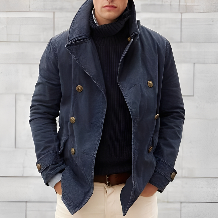 Modna męska kurtka jesienno-zimowa na guziki. Ciepła i casualowa, doskonała do różnorodnych stylizacji męskich.
