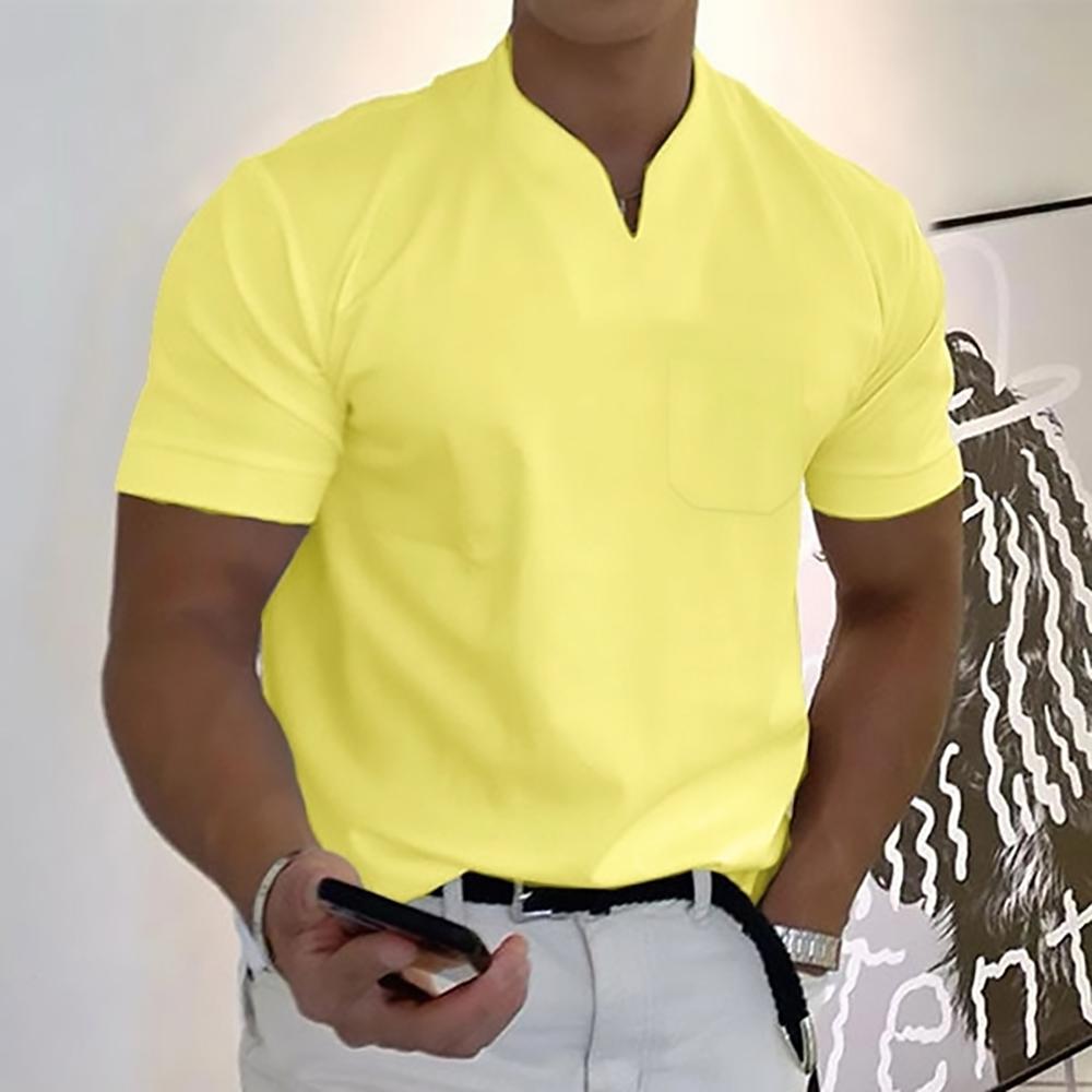 Nowoczesna męska koszulka polo. Elegancki casual, komfortowy na co dzień. Idealna do letnich stylizacji.