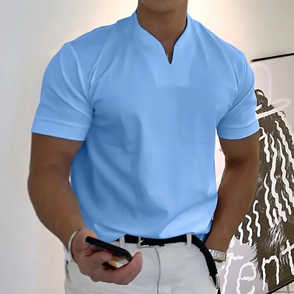 Męska koszulka polo do stylizacji smart casual. Łączy elegancję z casualowym komfortem na co dzień.
