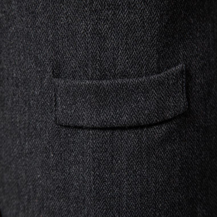 Elegancka męska kamizelka Oliver. Wełniana, dopasowana, idealna do stylizacji casual i formalnych na zimę.