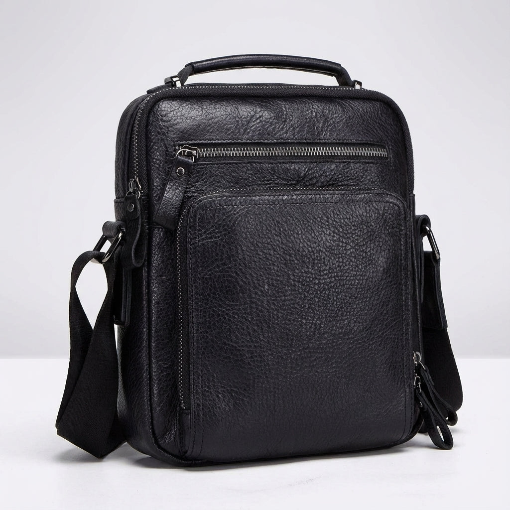 Elegancka czarna torba męska EnduraBag, skórzana, messenger na ramię. Kompaktowy design dla biznesu i codzienności.