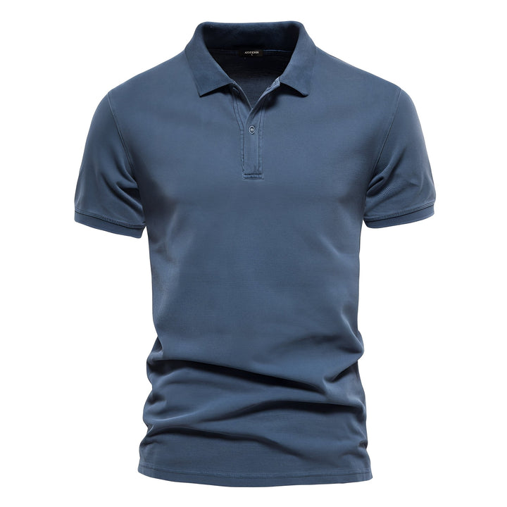 Modna męska koszula polo slim fit, letnia. Idealna dla stylowego mężczyzny, z krótkim rękawem.