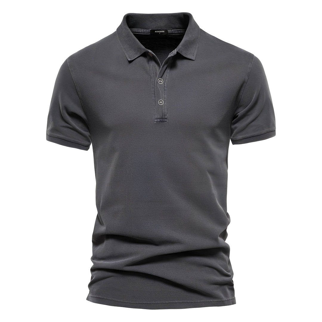 Letnia męska koszula polo slim fit. Wygodna i elegancka, z krótkim rękawem, do casualowych stylizacji.