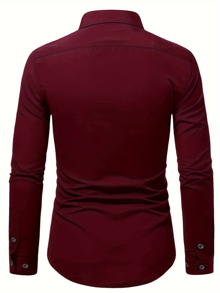 Wygodna męska koszula slim fit z długim rękawem, elegancka, do pracy i na ważne wydarzenia.