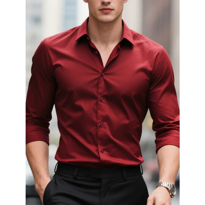 Klasyczna męska koszula slim fit z długim rękawem. Komfortowa, elegancka, uniwersalna odzież męska.