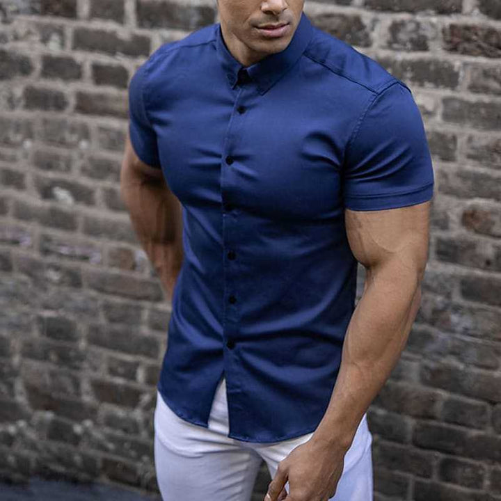 Męska koszula z krótkim rękawem, dopasowany krój slim fit. Casualowa elegancja na każdą okazję.