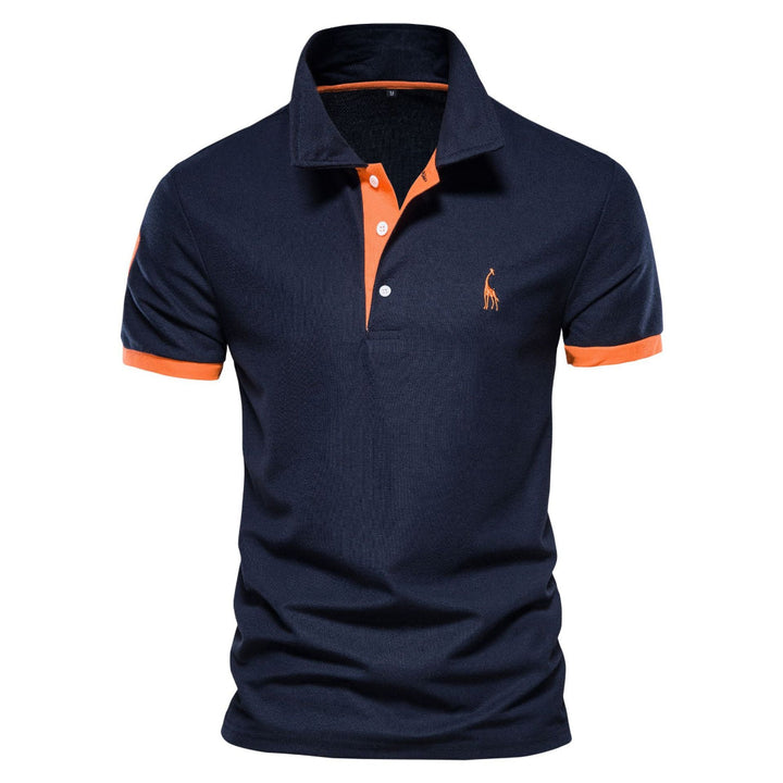 Stylowa męska koszulka polo w jednolitym kolorze, casualowa elegancja na lato.
