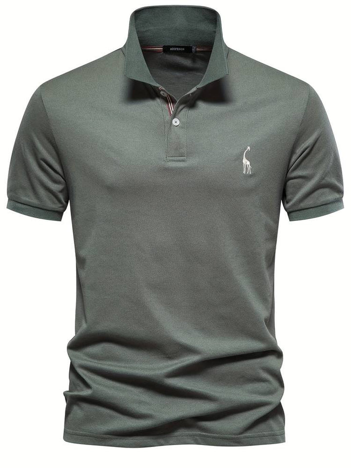 Elegancka męska koszulka polo, doskonała do tworzenia stylizacji smart casual i codziennych. Klasyczny design.