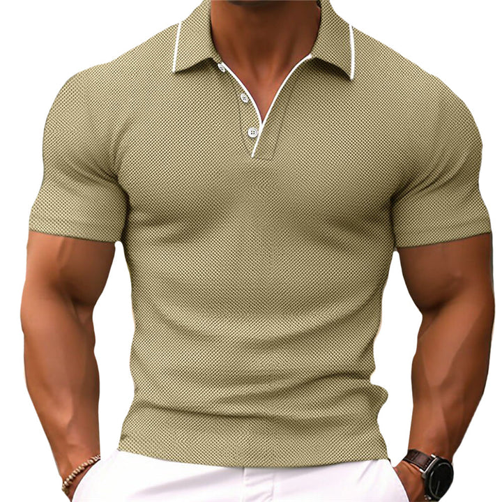 Elegancka męska koszulka polo slim fit, doskonale podkreślająca sylwetkę. Modna odzież na każdą okazję.