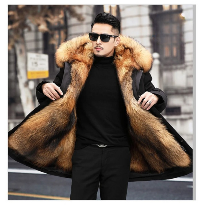 Modna męska parka Bartosz, streetwear'owa kurtka zimowa z kapturem, podkreśla styl miejski.