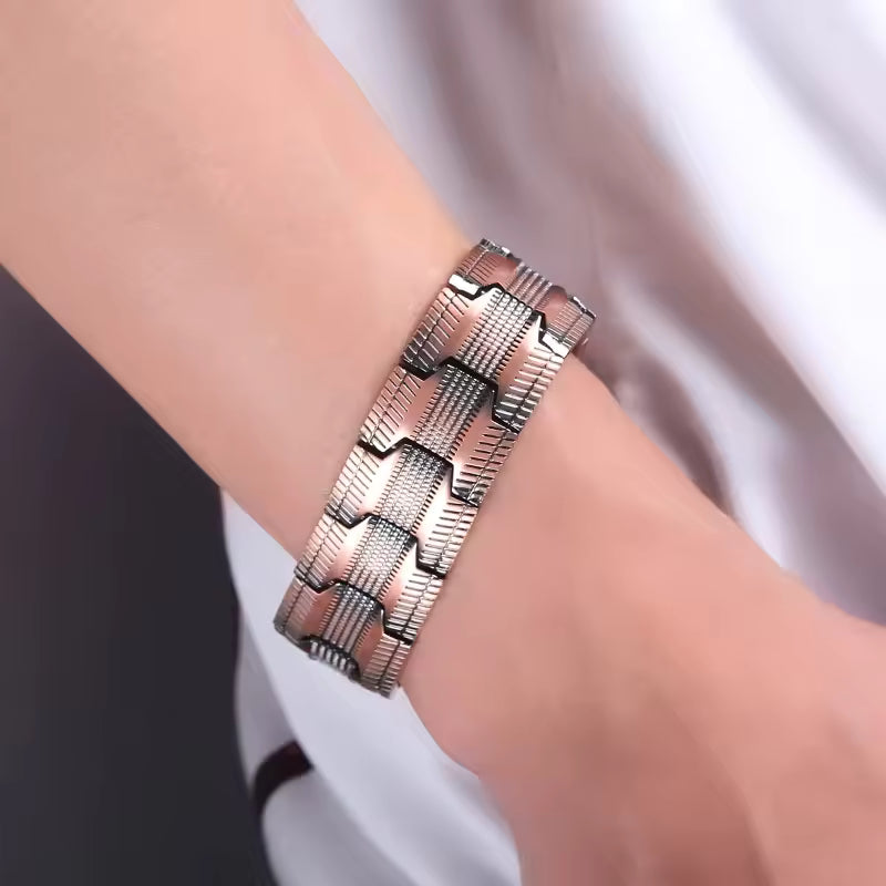 Stylowa męska miedziana bransoletka z magnesami, wspierająca energię i zdrowie. Biżuteria dla lepszego samopoczucia.