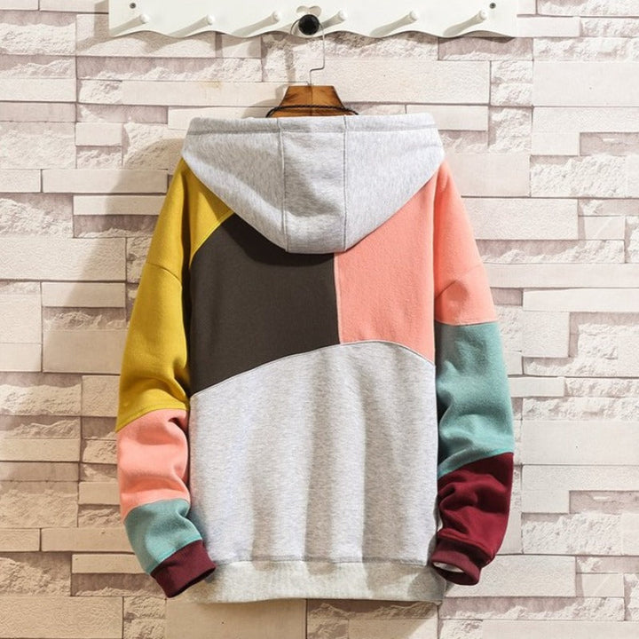 Stylowa męska bluza z kapturem, wielokolorowy wzór, streetwear. Modna kangurka na co dzień.
