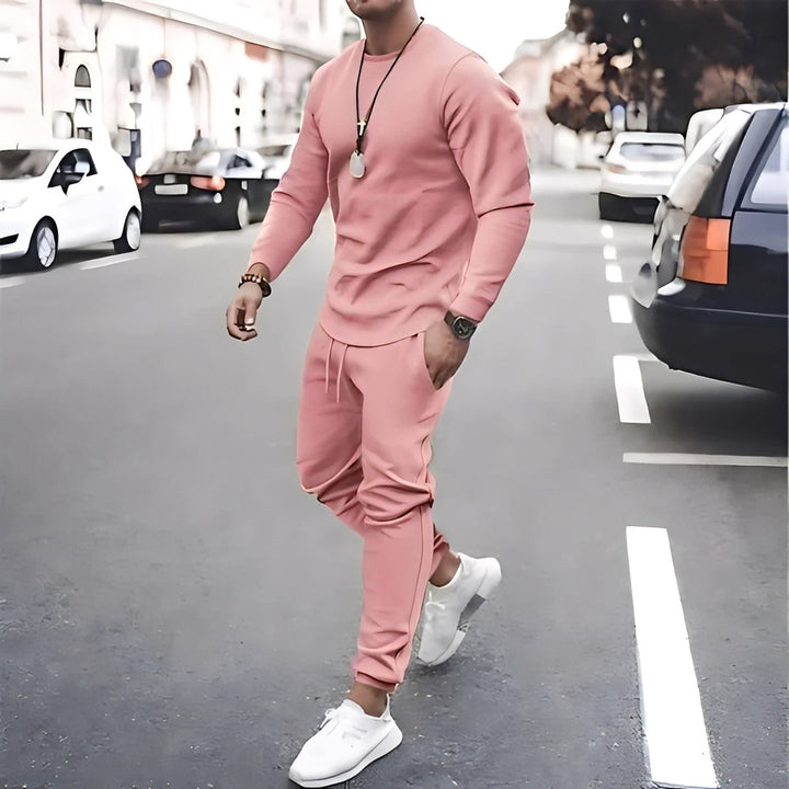 Męski dres Howard. Stylowy bawełniany komplet, idealny jako odzież sportowa lub komfortowy strój codzienny.