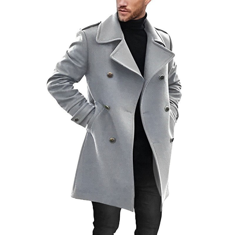 Gruby, klasyczny męski peacoat zimowy. Elegancki płaszcz zapewniający ciepło i komfort w mroźne dni.