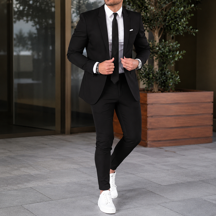 Formalny garnitur męski na wesele lub spotkanie biznesowe. Elegancki, dwuczęściowy zestaw.