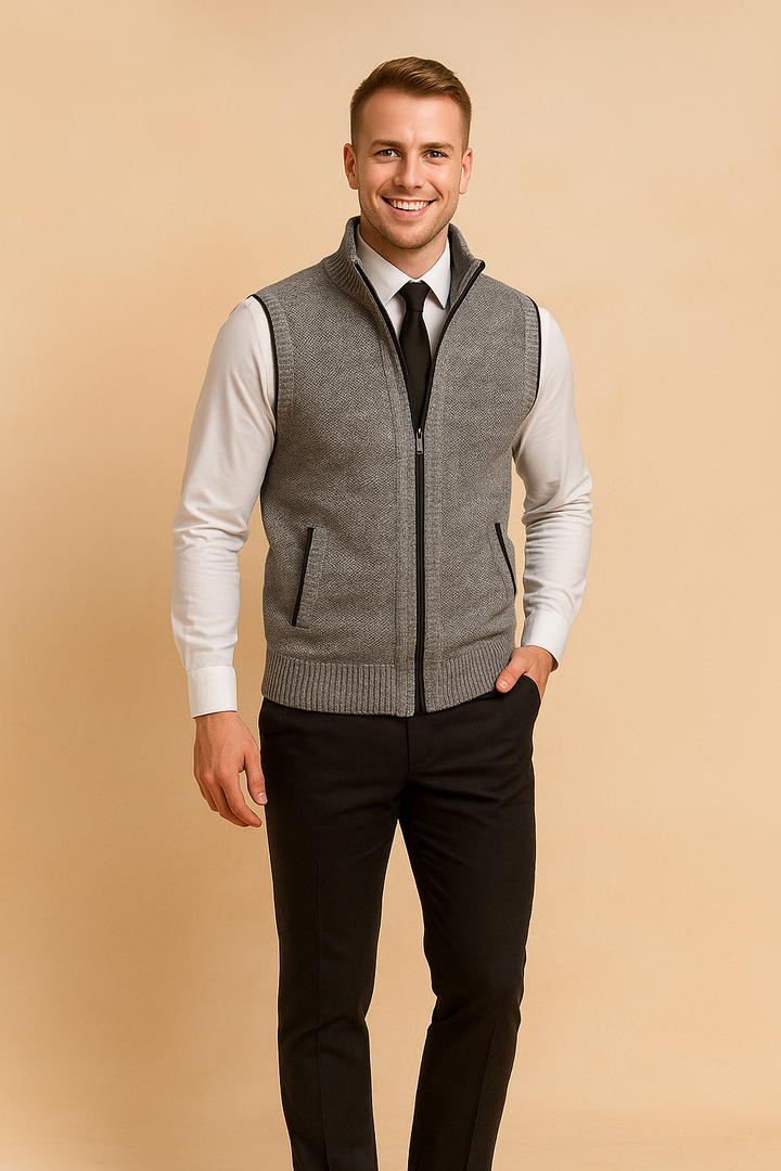 Nowoczesny męski kardigan bez rękawów z zamkiem. Modna kamizelka, świetna do smart casual na jesień.